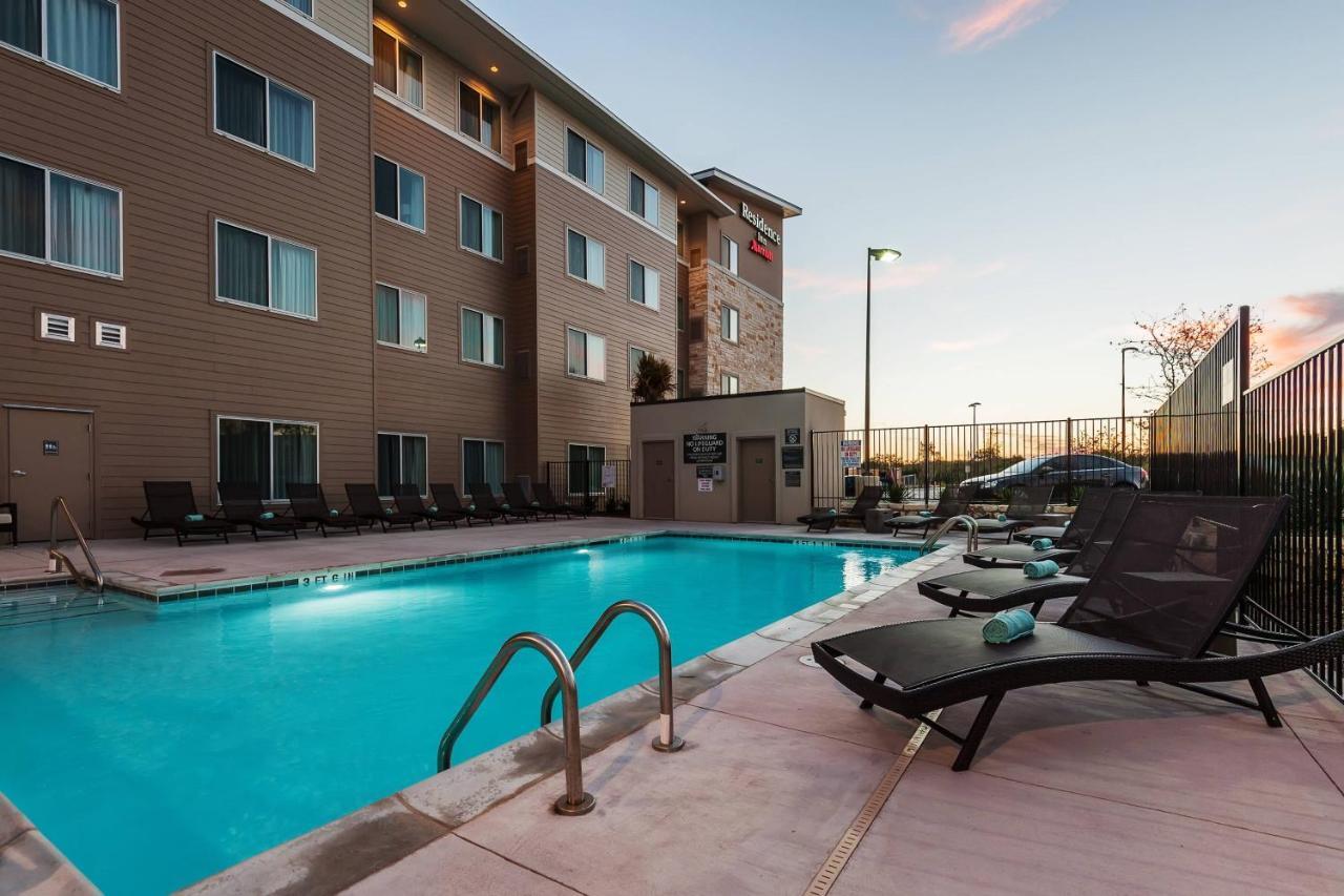 Residence Inn By Marriott Austin Airport Екстер'єр фото