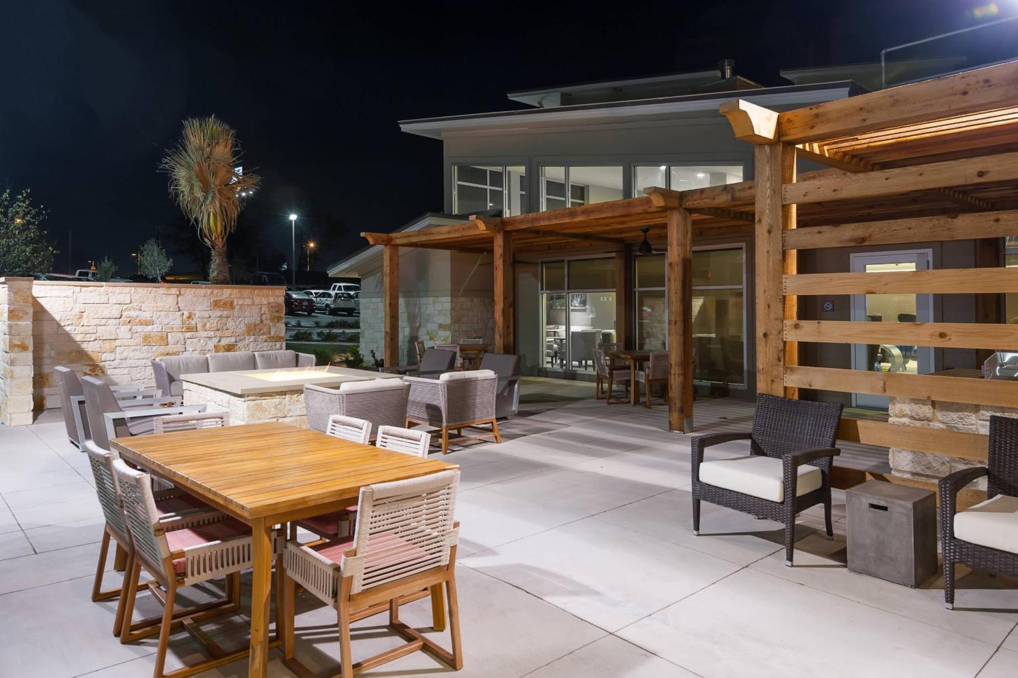 Residence Inn By Marriott Austin Airport Екстер'єр фото